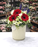 ❤️ Kırmızı Gerbera & Beyaz Frezya Aranjmanı